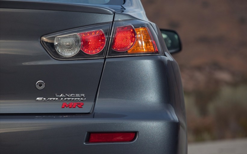 Mitsubishi Lancer Evolution MR Touring三菱EVO桌面壁纸