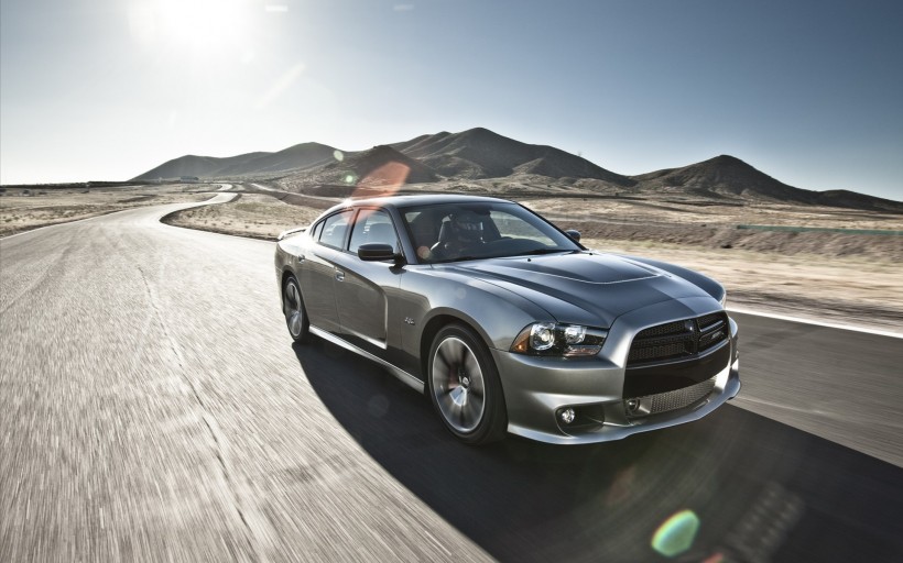 2012版Dodge 道奇 Charger SRT8汽车壁纸