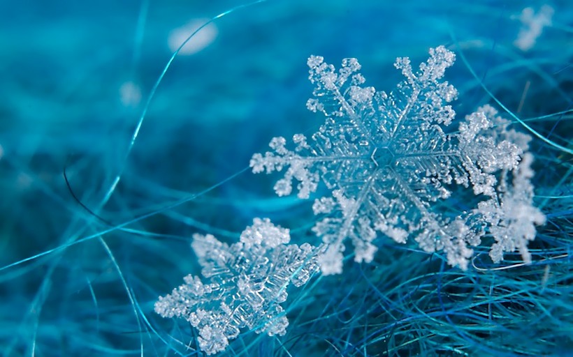 雪花桌面壁纸