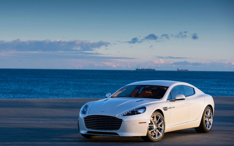 2014款阿斯顿·马丁Rapide S汽车桌面壁纸