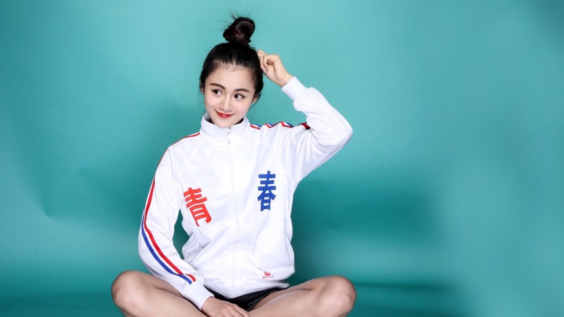 美女演员安悦溪桌面壁纸