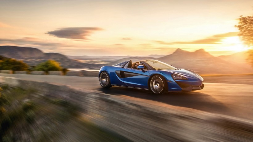 2018迈凯轮蜘蛛570S Spider桌面壁纸